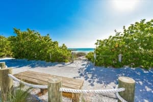 1207 Gulf Dr S, Bradenton Beach, FL 34217, Sold 04/18/23