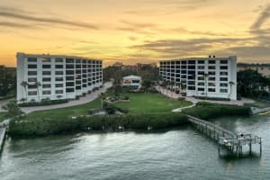 8701 MIDNIGHT PASS ROAD, SARASOTA, FL 34242 Sold 04/24/23