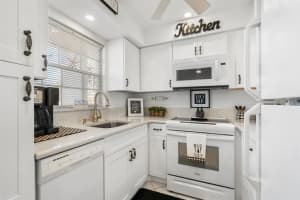 4705 5TH STREET, BRADENTON, FL 34207 Sold 03/28/23
