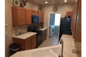 3716 82ND AVENUE CIRCLE, SARASOTA, FL 34243 - MLS#MFRA4560493