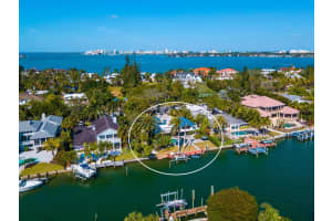 746 SIESTA DRIVE, SARASOTA, FL 34242 Sold 09/13/23