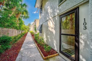 5681 MIDNIGHT PASS ROAD, SARASOTA, FL 34242 Sold 06/02/23
