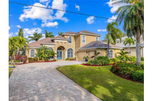 7351 PERIWINKLE DRIVE, SARASOTA, FL 34231 Sold 05/01/23