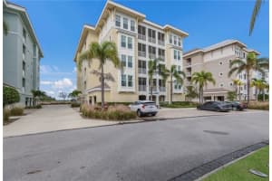 384 ARUBA CIRCLE, BRADENTON, FL 34209 Sold 04/13/23