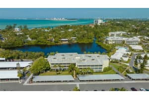 101 WHISPERING SANDS DRIVE, SARASOTA, FL 34242 Sold 03/31/23