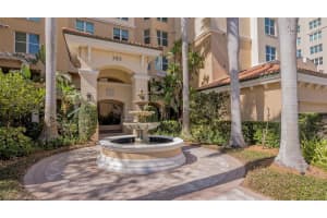385 N POINT ROAD, OSPREY, FL 34229 Sold 08/15/23
