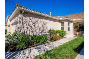 4263 CASCADE FALLS DRIVE, SARASOTA, FL 34243 Sold 05/01/23