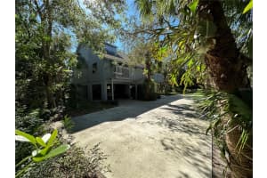 356 ISLAND CIRCLE, SARASOTA, FL 34242 Sold 06/28/23