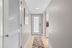 5125 GULF OF MEXICO DRIVE, LONGBOAT KEY, FL 34228 Sold 03/16/23