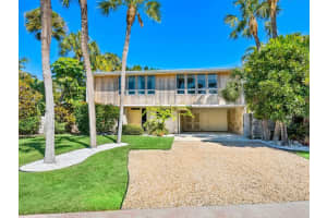 81 Fillmore Dr, Sarasota, FL 34236, Sold 03/16/23
