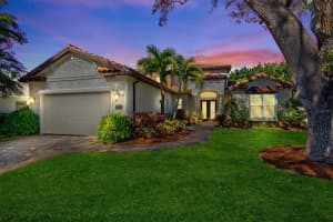 1739 WALDEMERE STREET, SARASOTA, FL 34239 Sold 03/29/23