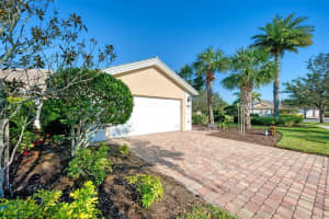 11636 GARESSIO LANE, SARASOTA, FL 34238 Sold 04/13/23