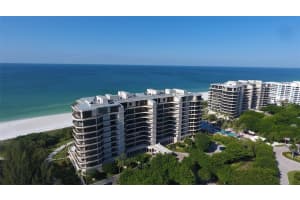 415 L AMBIANCE DRIVE, LONGBOAT KEY, FL 34228 Sold 10/26/23