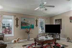 8513 COUNTESS AVENUE CIRCLE, PALMETTO, FL 34221 Sold 03/28/23