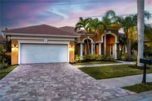 706 RIVIERA DUNES WAY, PALMETTO, FL 34221 Sold 05/26/23