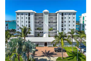 226 GOLDEN GATE POINT, SARASOTA, FL 34236 Sold 03/20/23