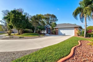 9006 60TH AVENUE, BRADENTON, FL 34202 Sold 04/12/23