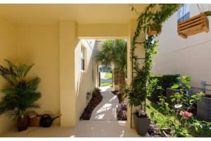 225 TUPELO CIRCLE, DAVENPORT, FL 33897 Sold 03/23/23