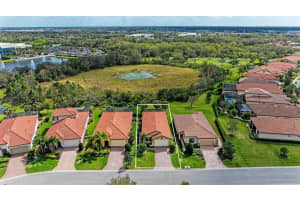 10612 GLENCORSE TERRACE, BRADENTON, FL 34211 Sold 03/24/23