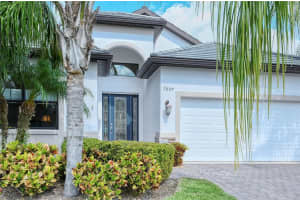 7807 RIO BELLA PLACE, UNIVERSITY PARK, FL 34201 Sold 04/28/23
