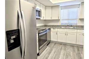 3745 LAKE BAYSHORE DRIVE, BRADENTON, FL 34205 Sold 06/02/23