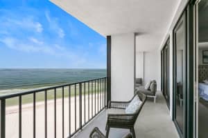 19 WHISPERING SANDS DRIVE, SARASOTA, FL 34242 Sold 04/18/23