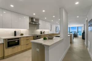 19 WHISPERING SANDS DRIVE, SARASOTA, FL 34242 Sold 04/18/23