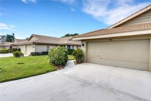 7217 WOOD CREEK DRIVE, SARASOTA, FL 34231 Sold 04/01/23