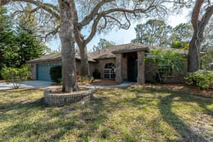 5706 BENT OAK DRIVE, SARASOTA, FL 34232 Sold 04/04/23