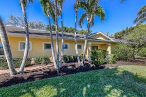 606 OWL WAY, SARASOTA, FL 34236 Sold 04/11/23