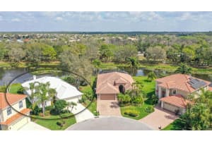 5131 REDBRIAR COURT, SARASOTA, FL 34238 Sold 04/14/23