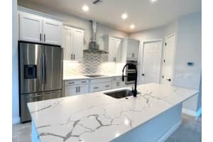 15918 39TH GLEN, PARRISH, FL 34219 Sold 04/10/24