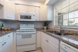 205 46TH AVENUE TERRACE, BRADENTON, FL 34207 Sold 03/31/23