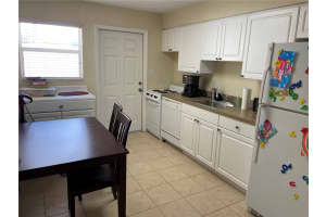 1755 HILLVIEW STREET, SARASOTA, FL 34239 Sold 04/21/23