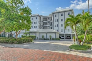 400 GOLDEN GATE POINT, SARASOTA, FL 34236 Sold 06/09/23