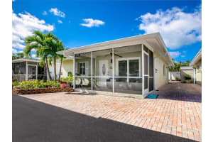 1113 MOONMIST COURT, SARASOTA, FL 34242 Sold 04/28/23