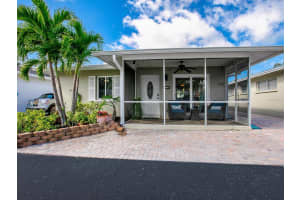 1113 MOONMIST COURT, SARASOTA, FL 34242 Sold 04/28/23