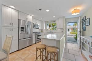 698 SPANISH DRIVE, LONGBOAT KEY, FL 34228 Sold 05/25/23