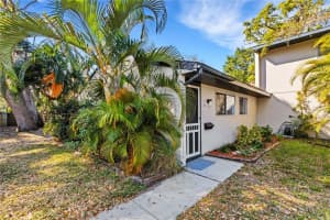921 BYRON COURT, SARASOTA, FL 34243 Sold 05/12/23