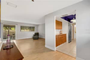 921 BYRON COURT, SARASOTA, FL 34243 Sold 05/12/23