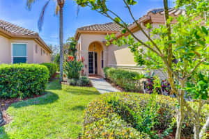 4012 JARDIN LANE, SARASOTA, FL 34238 Sold 07/18/23