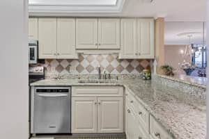 8735 MIDNIGHT PASS ROAD, SARASOTA, FL 34242 Sold 04/20/23