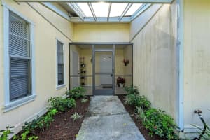 3904 OAKHURST BOULEVARD, SARASOTA, FL 34233 Sold 06/23/23