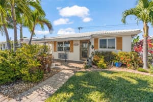 805 SPANISH DRIVE, LONGBOAT KEY, FL 34228 Sold 09/18/23