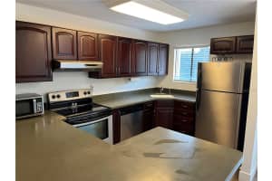 6033 34TH STREET, BRADENTON, FL 34210 Sold 05/10/23