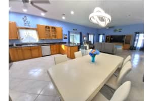 5211 MALAGA AVENUE, SARASOTA, FL 34235 Sold 05/08/23