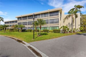 225 HOURGLASS WAY, SARASOTA, FL 34242 Sold 04/06/23