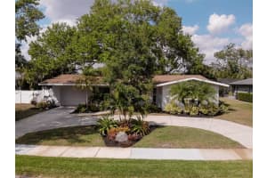 3057 GULF GATE DRIVE, SARASOTA, FL 34231 Sold 05/16/23