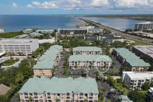 3203 BAY CLUB CIRCLE, TAMPA, FL 33607 Sold 04/06/23