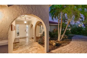 3858 Casey Key Nokomis, FL 34275 Sold 05/15/23